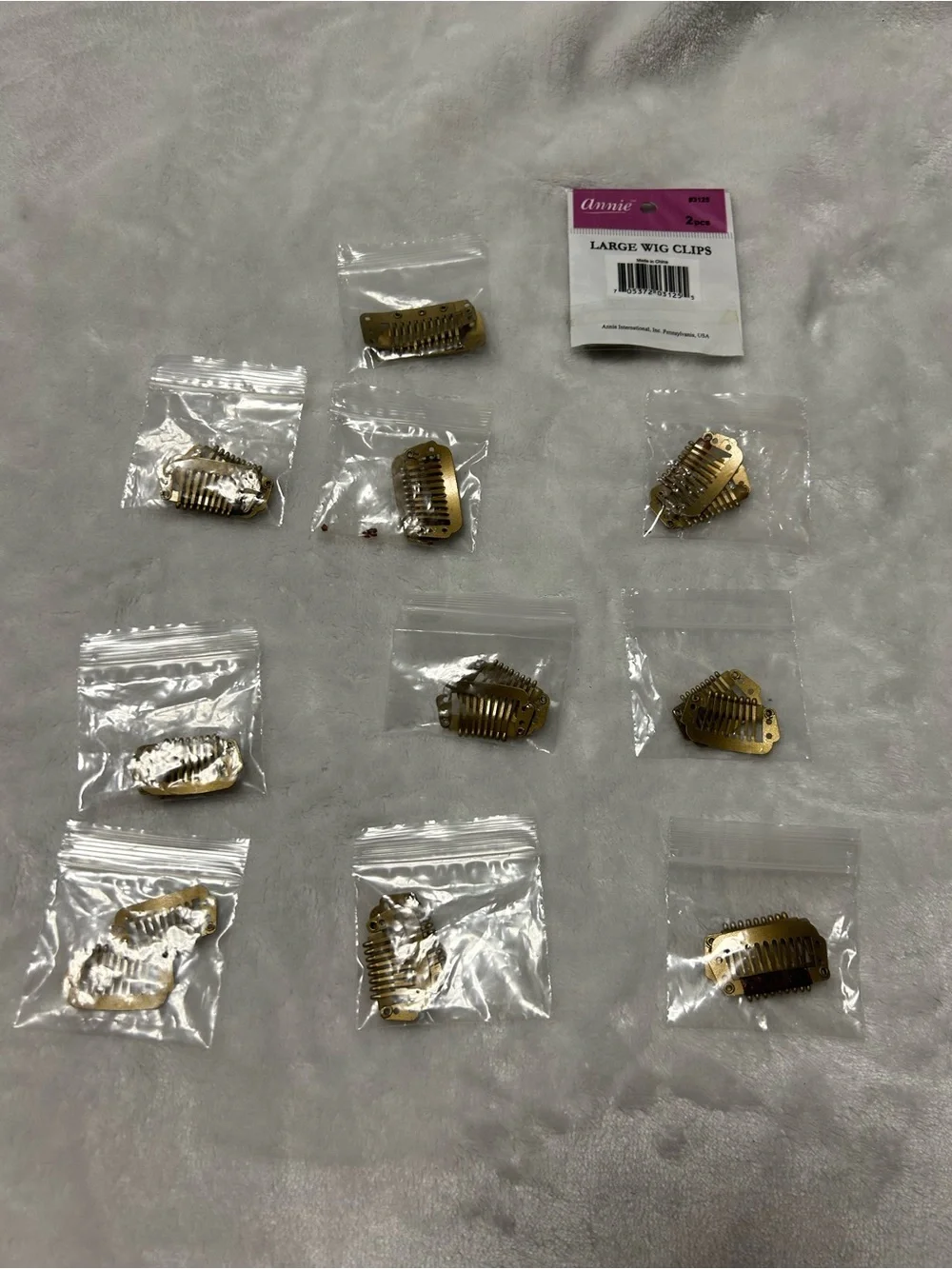 22 Small medium large Blonde Wig Clips